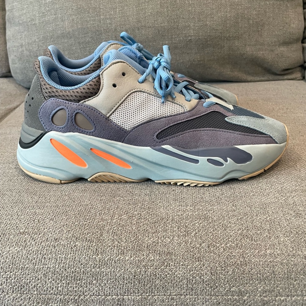 Men’s Adidas Yeezy boost 700 carbon blue